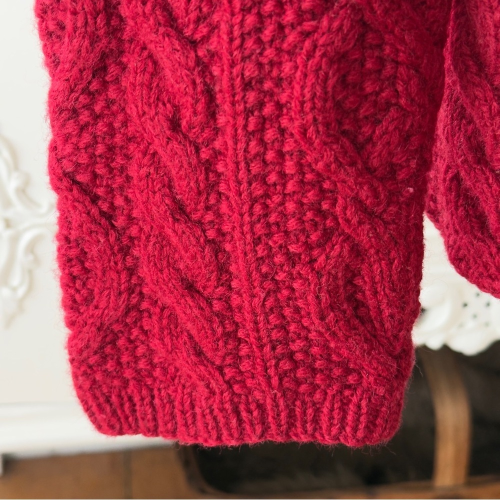 Vintage Red J. Crew Hand Knit Chunky
Cable Knit Lambswool Sweater Jumper - Picture 7 of 9